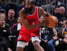 开云体育入口-关于快船横扫雄鹿，福克斯统治全场的信息