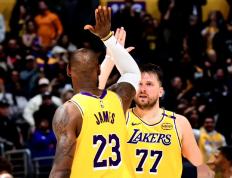 开云体育入口-辽宁队险胜76人，东契奇关键制胜