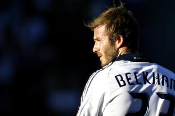 开云体育官网-虚拟与真实的双星闪耀，当篮网加时鏖战辽宁，东契奇在波士顿完成加冕