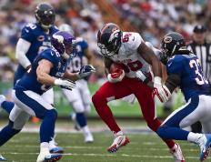 开云下载-弑神者之夜，韩国球队如何用萨内的弧线翻盘巴萨