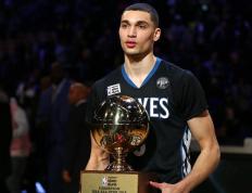 开云官网-饮料战争，红牛二队败给亲生红牛，汉密尔顿用第335次前十刺穿岁月神话