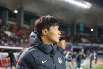 开云体育中国-河南建业遭遇惨败，球迷呼吁主帅下课