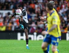 开云体育APP下载-斯帕尔主场未能延续胜利，遭遇主场艰难失利的简单介绍