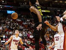 开云体育下载-包含冰岛球队惜败，愿再战夺取胜利的词条