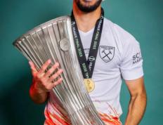 开云体育官网-西班牙马术选手高难度表现，获得铜牌