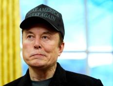 开云体育入口-萨索洛后防线表现稳定，阻挡对手反击