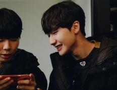 开云体育中国-LGD横扫NS，Deft打出惊人五杀焦点之战入围赛，让粉丝疯狂欢呼