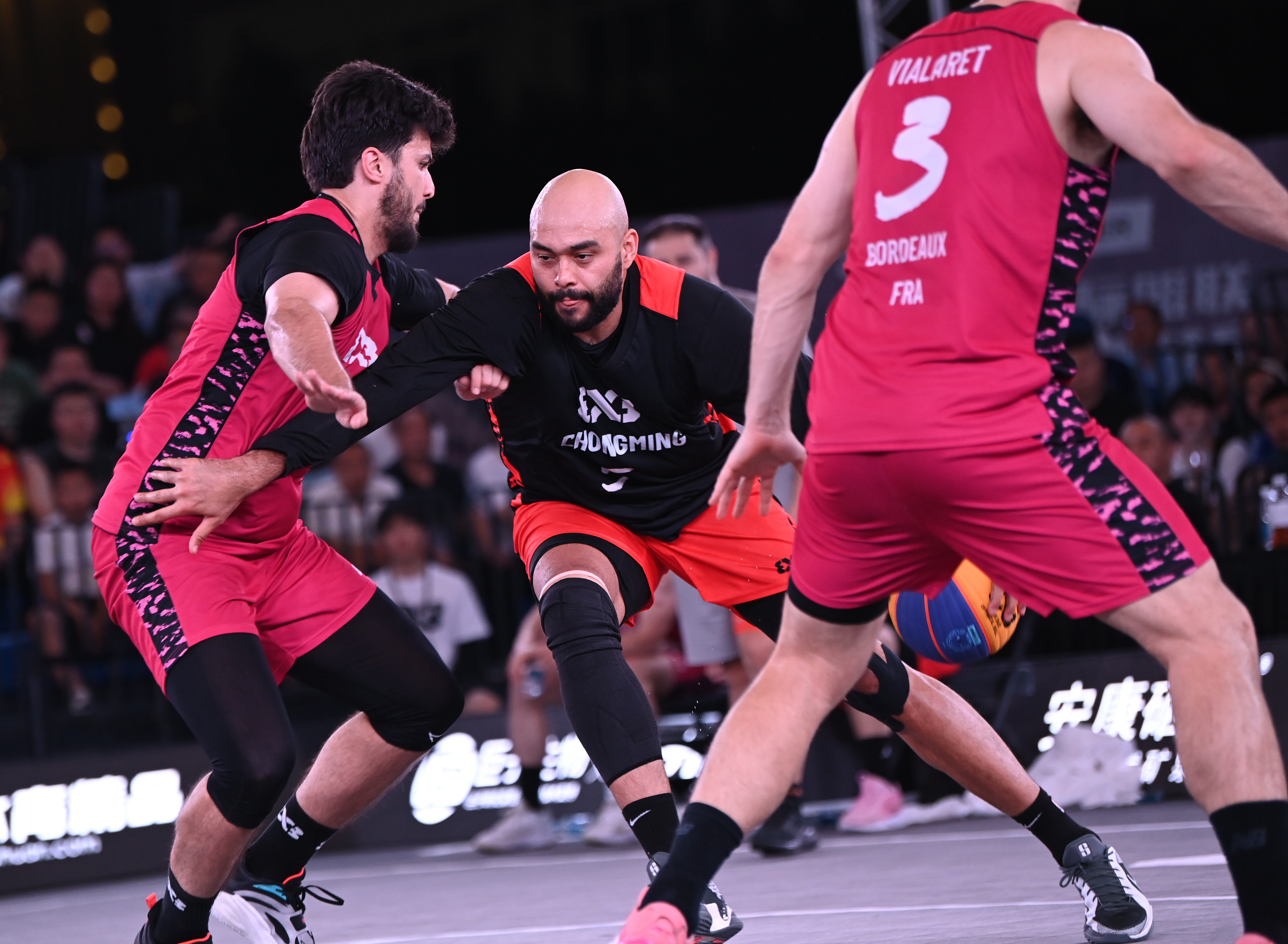 开云体育入口-国际篮球锦标赛集锦发布精彩瞬间回放