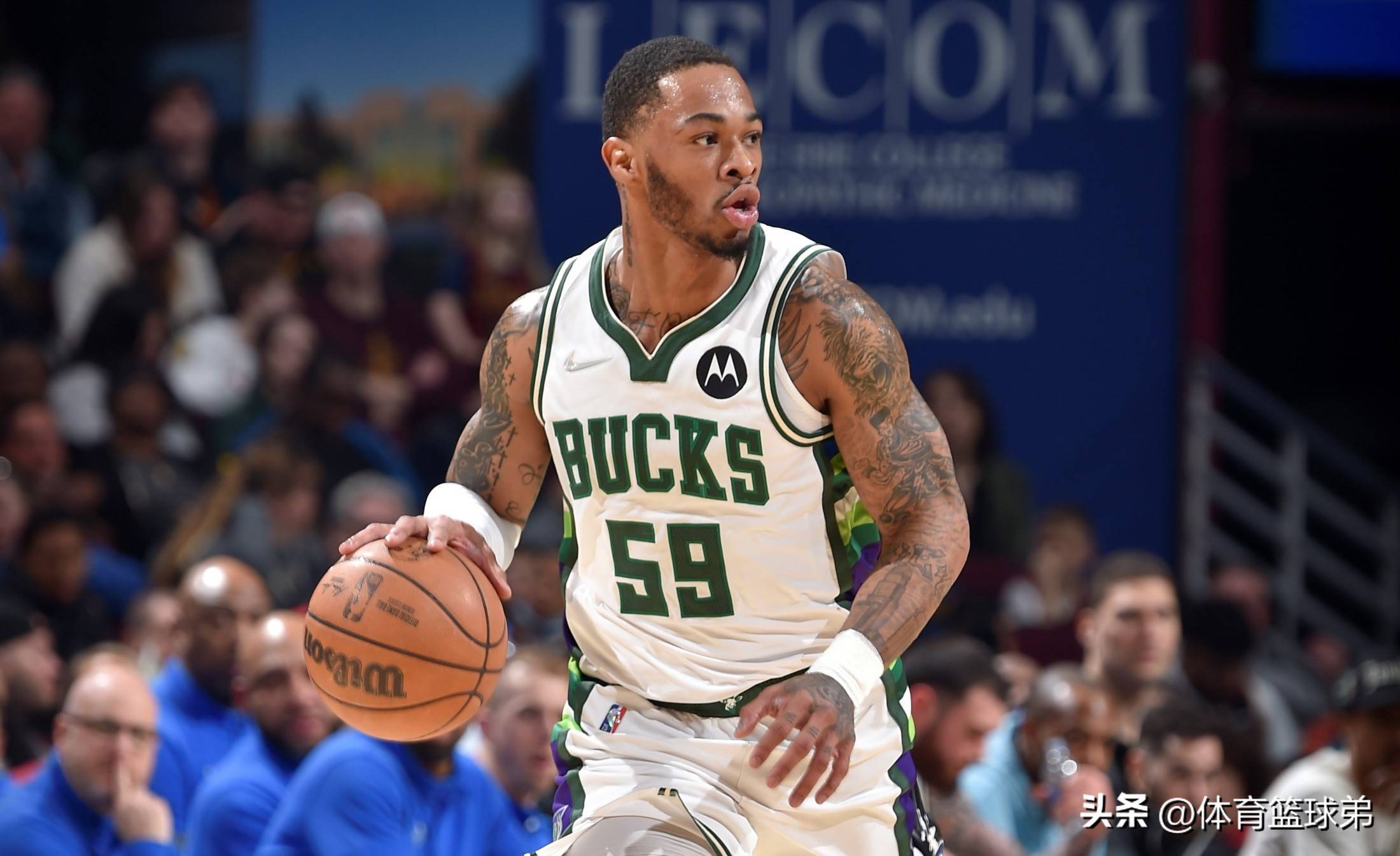 开云体育平台APP-雄鹿队主场实现大胜,球员状态飙升