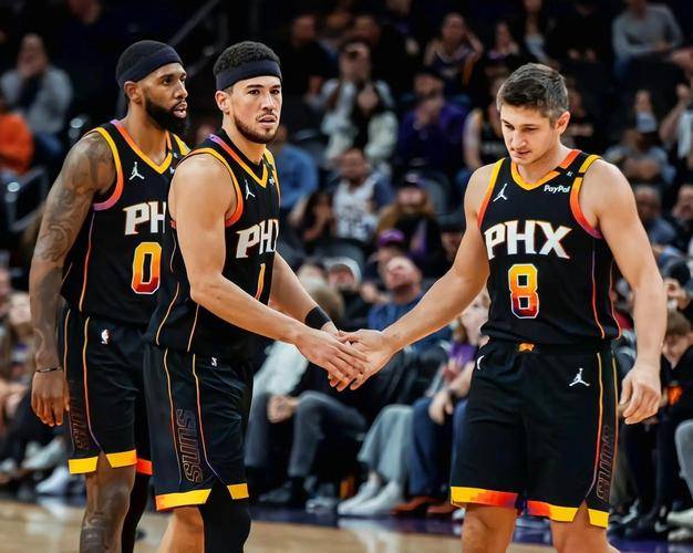 开云体育中国-太阳主场击败灰熊,布克全场最高得分