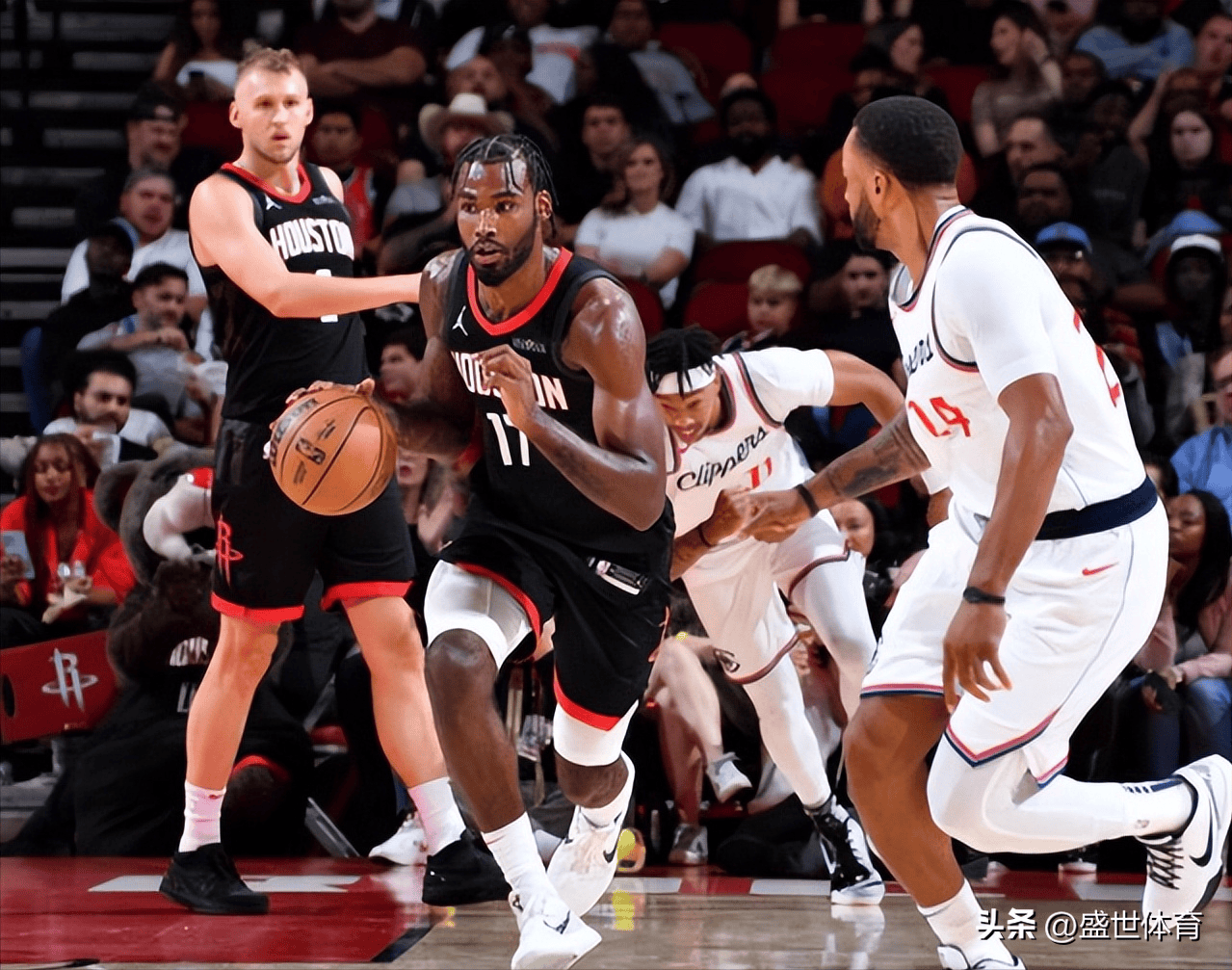 开云体育中国-关于火箭队凭借团队努力赢下比赛,士气高昂的信息