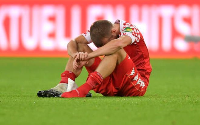 开云体育下载-勒沃库森遭遇惨败,沙尔克继续颓势