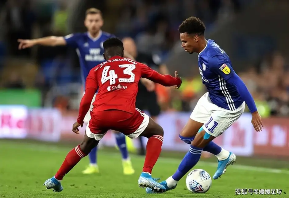 开云平台-埃弗顿客场大捷，赛季表现逐渐回暖