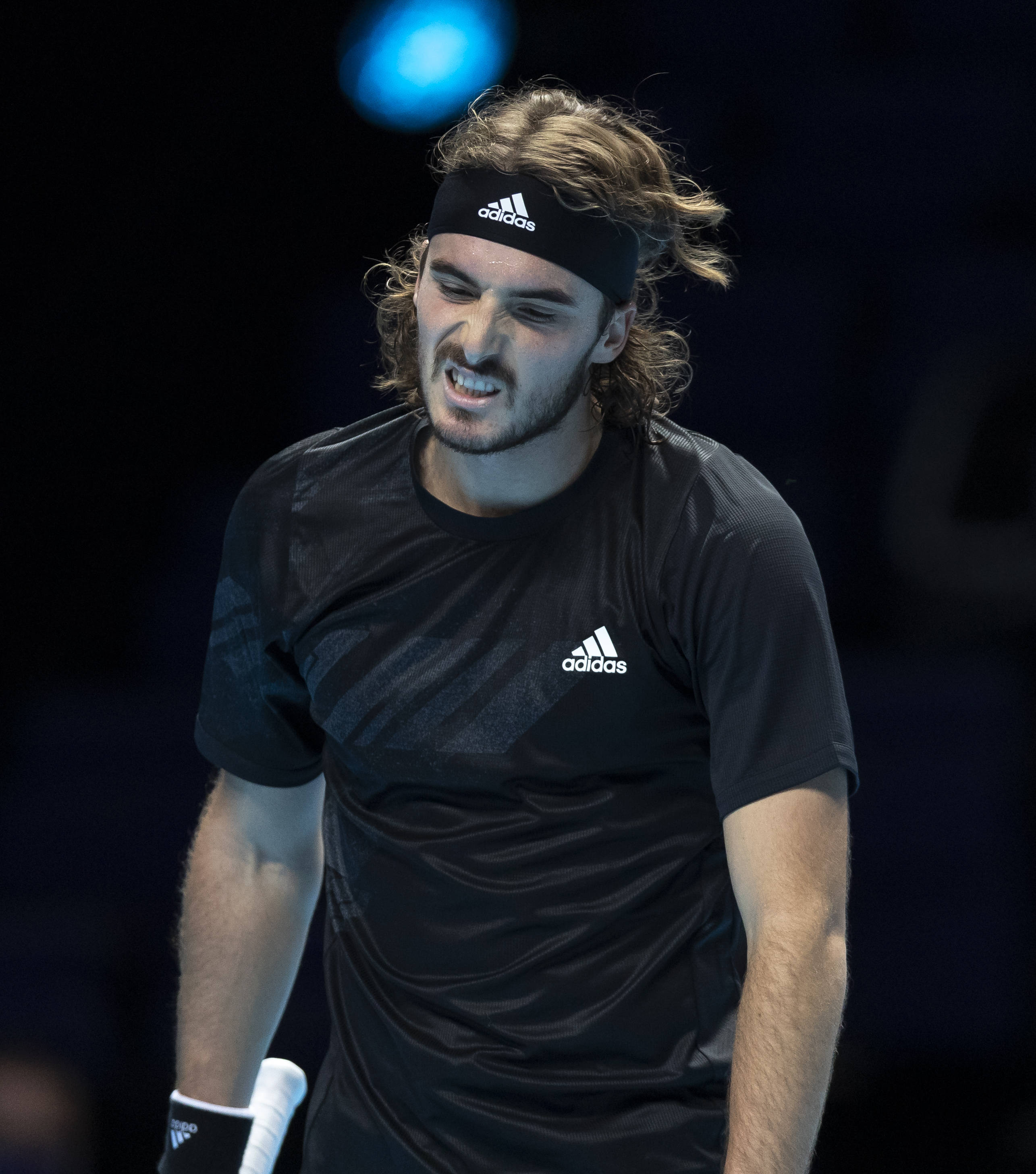 开云体育app-澳网轻取ATP总决赛，西西帕斯关键制胜