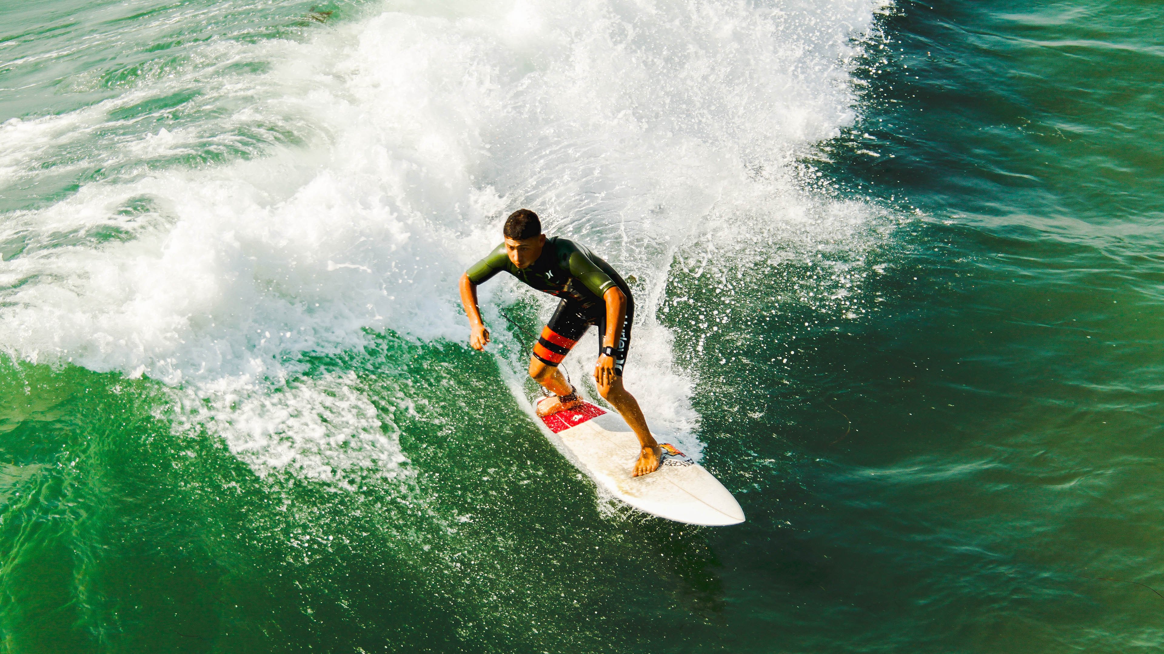 开云体育登录-从东京到东决，霍勒迪双重救赎下的凯尔特人骑士翻盘记